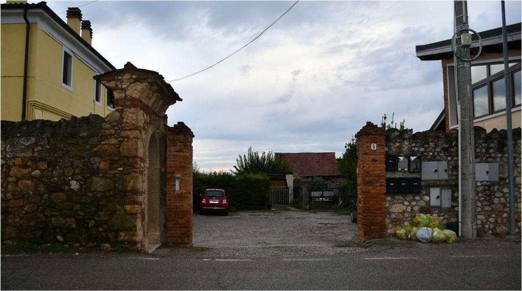Via Gombion