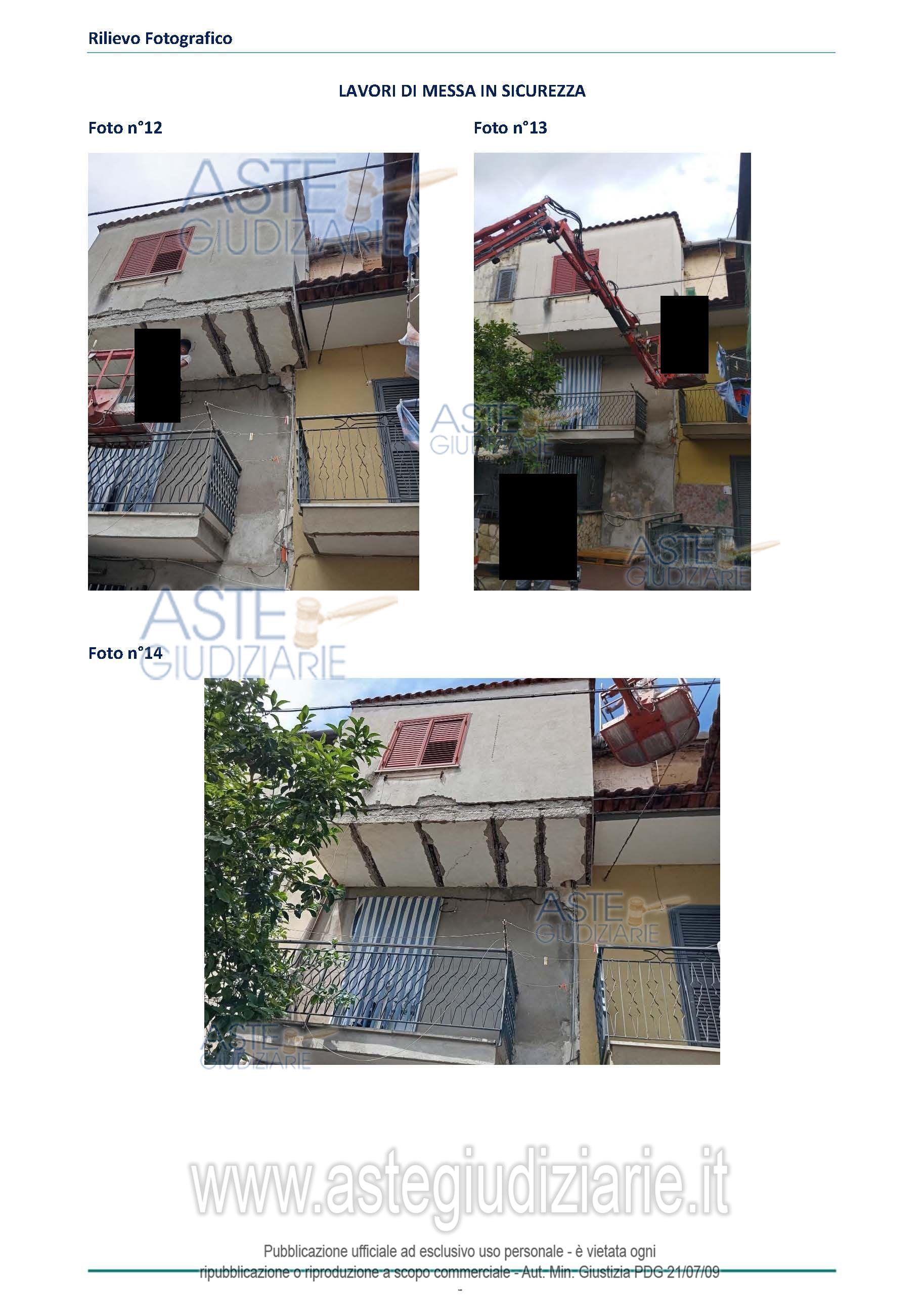 LOTTO UNICOPiena proprietà per la quota di 1/1 di unità immobiliare costituita da piano terra, primo piano , secondo piano e sottotetto , sita nel Comune di Acerra , Via San Gioacchino  , censita al N