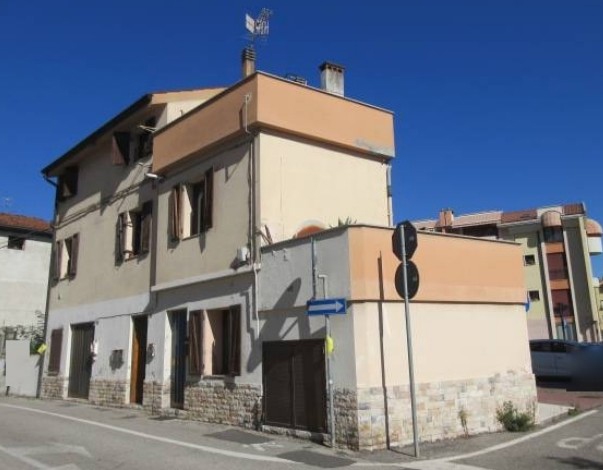 Via Camillo Cavour, 89 (Lotto 6)
