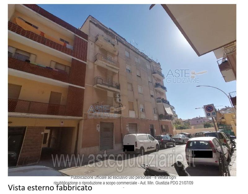 Appartamento adibito ad uso residenziale con sviluppo su un unico livello, ricompreso all'interno di un fabbricato multipiano articolato su 5 piani fuori terra, ubicato all'interno del perimetro urbano dell'abitato del comune di Alghero in posizione semicentrale