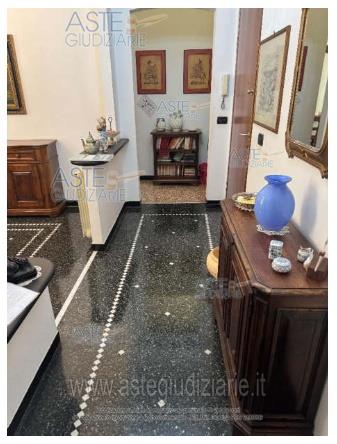 piena proprietà di appartamento ubicato a Genova (GE) - Viale C