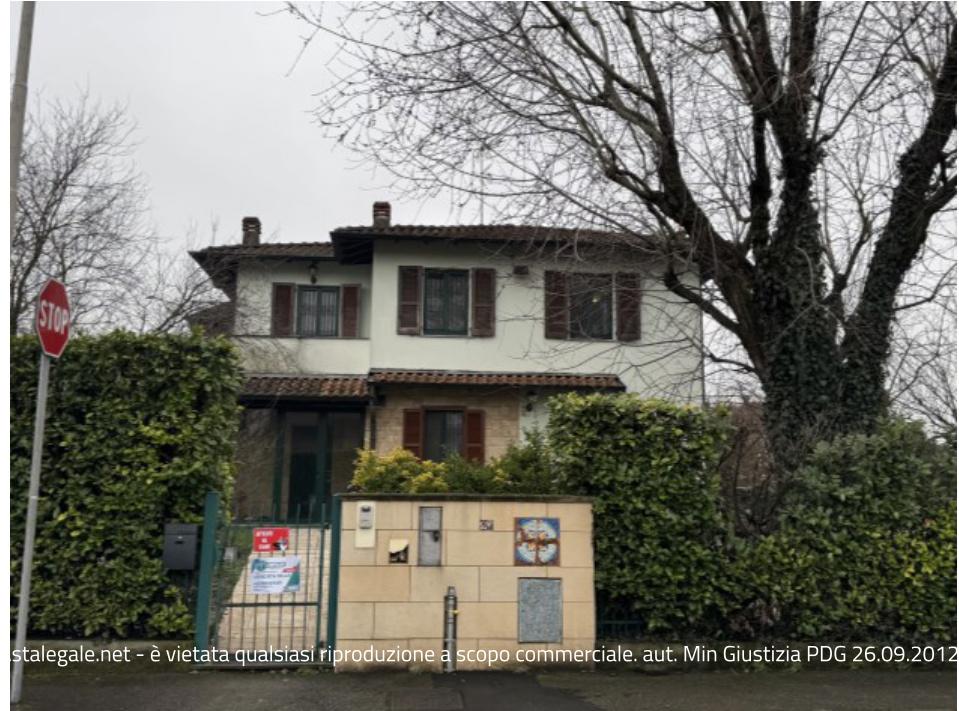 Villa singola con giardino e autorimessa in DRESANO (MI)
