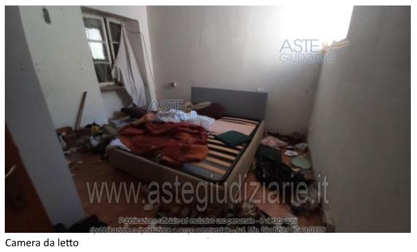 Unità immobiliare posta al piano T, composta da ingresso, camera, cucina, bagno