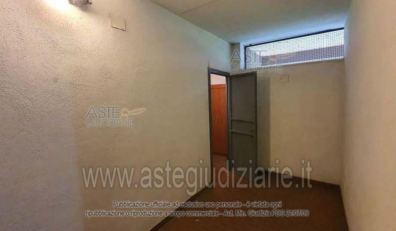 Piena proprietà delle seguenti porzioni immobiliari facenti parte del fabbricato sito in Roma, località Ottavia Nord, Via Gallicano nel Lazio n