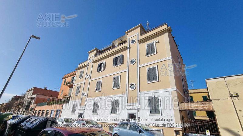 Quota pari a 1/1 del diritto di piena proprietà su appartamento sito in Roma, Via dei Quintili, 257 piano quarto (terzo catastale) int