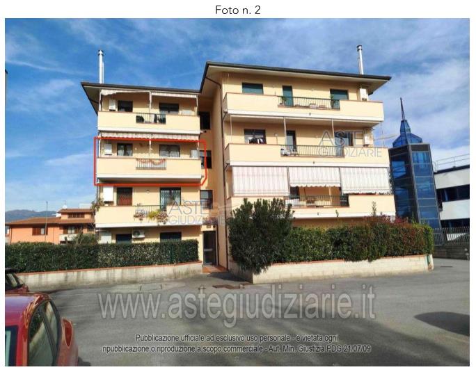 Diritto di piena proprietà su porzione immobiliare a uso e destinazione residenziale facente parte di un fabbricato condominiale, posta al piano configurabile come secondo, contraddistinto dall'interno 8, composto da ingresso-soggiorno, cucina, disimpegno, guardaroba, locale doccia w