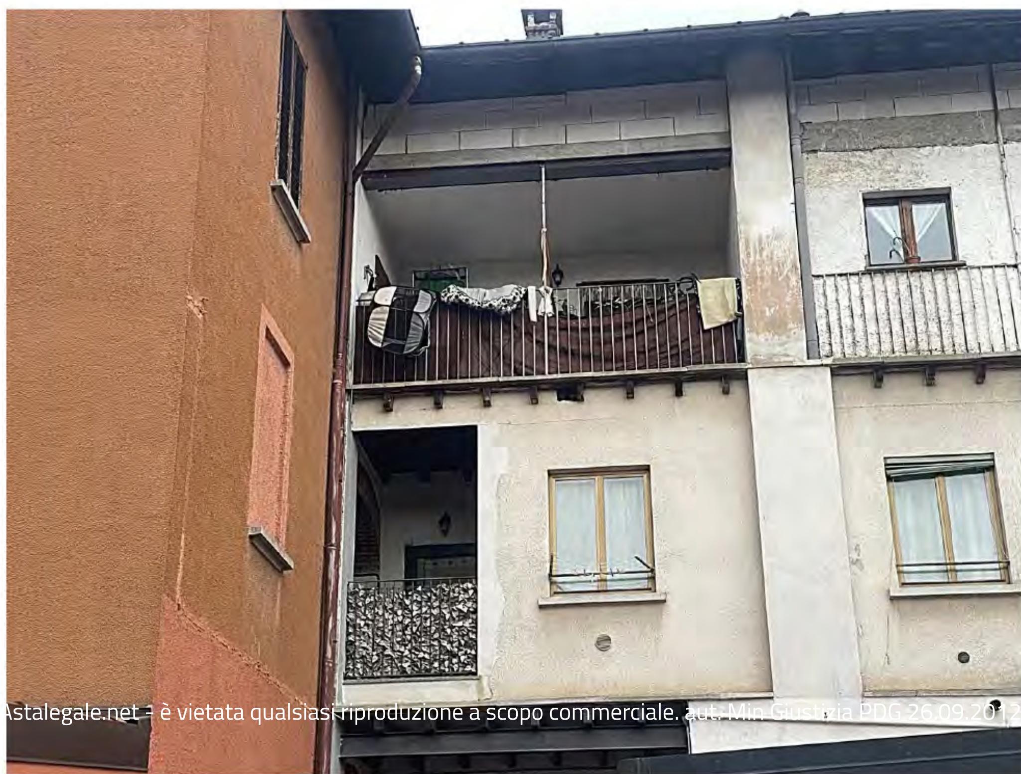 Vedano Olona (VA) Via Antonio Sciesa n