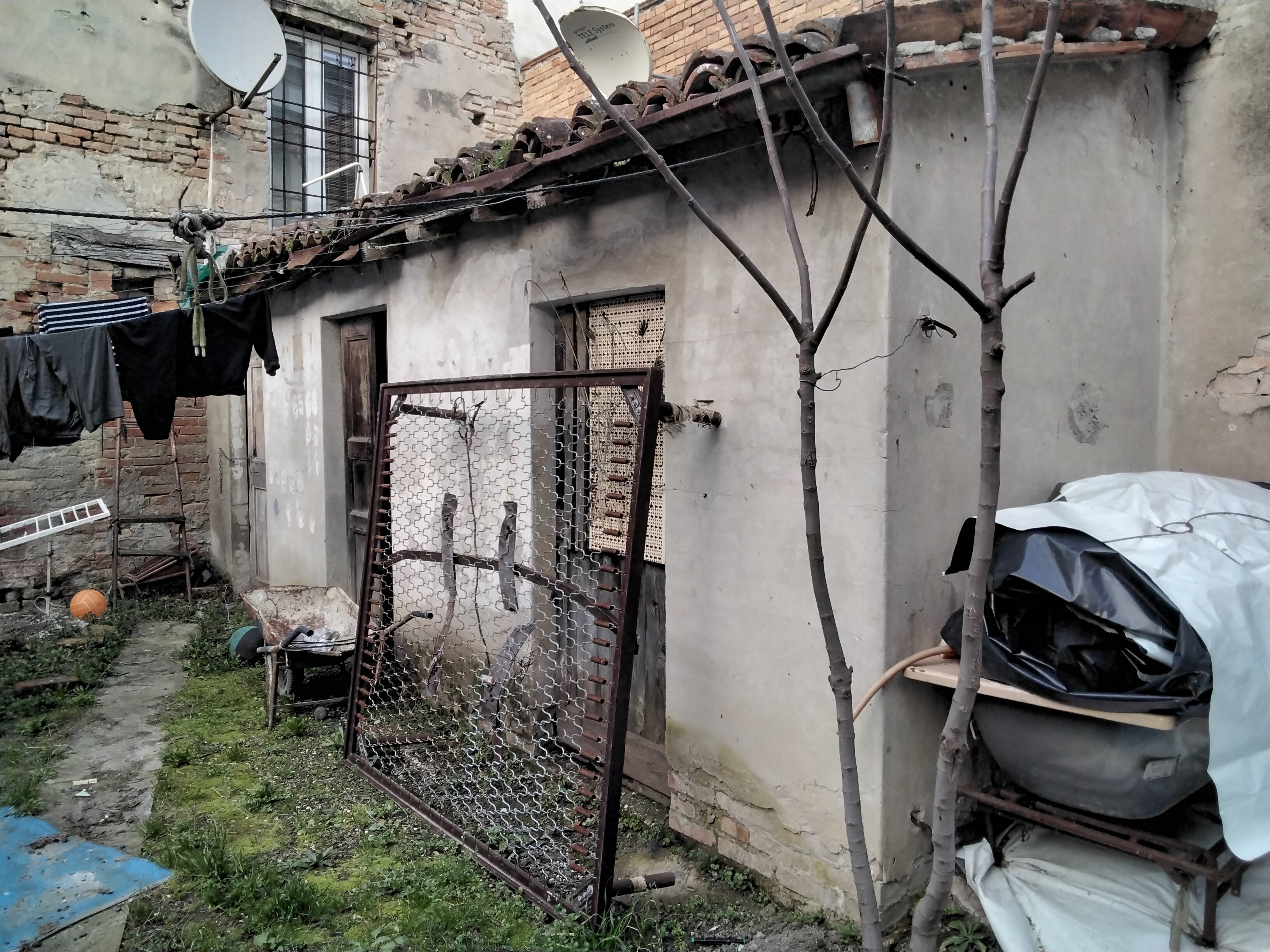 Via V. Mandelli
