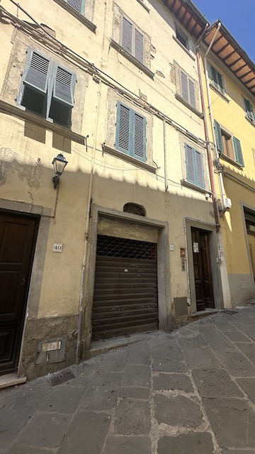 Via Donateschi, 36