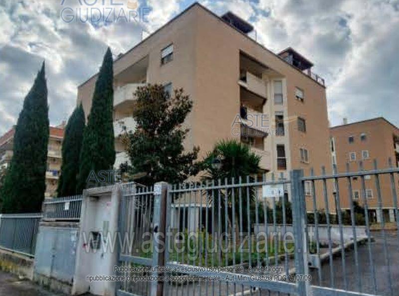 diritto di proprietà su (1) abitazione sita in Roma – Via Guido Corbellini n