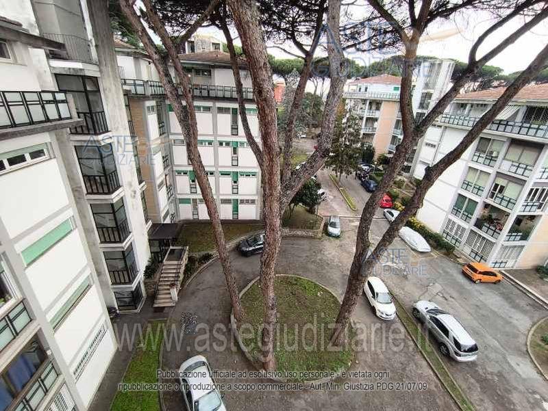 Quota pari a 1/1 del diritto di proprietà su porzioni di fabbricato condominiale sito in Comune di Roma, località Tomba di Nerone, all’interno di un complesso immobiliare con accesso da via Cassia n