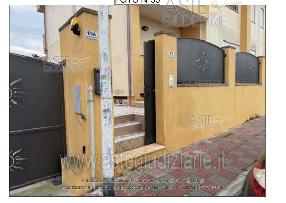 quota pari a 1/1 del diritto di proprietà sull’immobile sito in Comune di Cagliari (CA), via Vittorio de Sica n° 15, distinto al NCEU nel Foglio 1 mappale 9041 cat A/2, vani 9,5, piani S1-T-1-2,