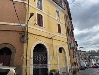 Via Roma, 17